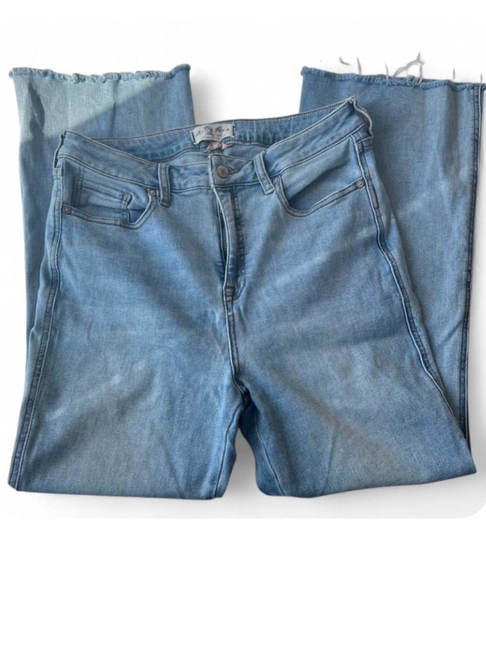 We The Free Mid Rise Straight Leg Jeans Light Wash Raw Hem 31